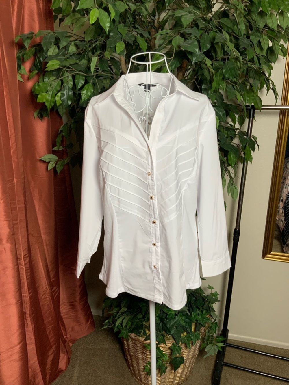 Zac & Rachel White Pintuck Button-Front Shirt